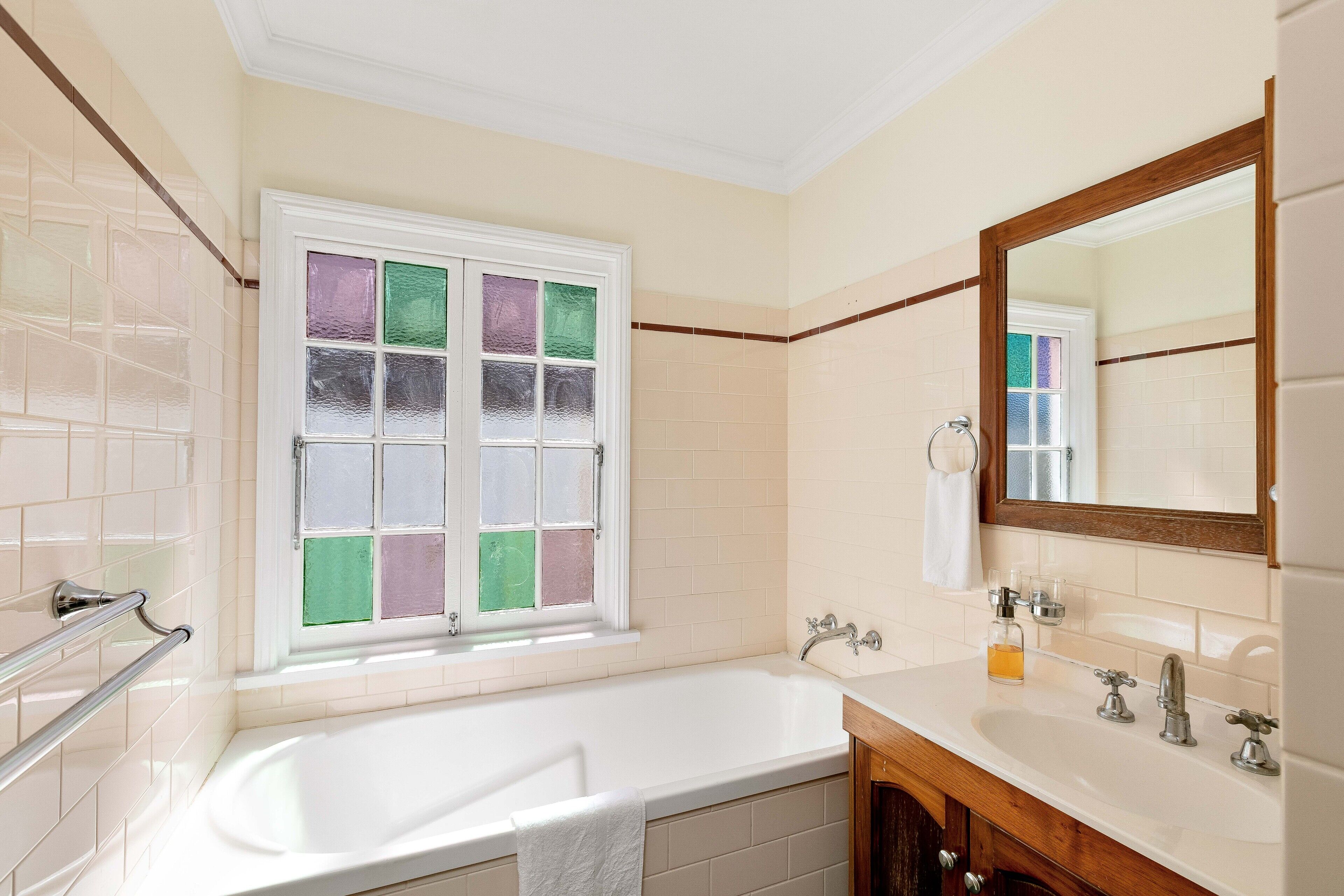 Cairns Central Walking Distance \"Ground Floor\" — image 16