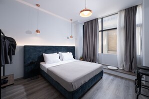 Studio | Soundproofing, iron/ironing board, free WiFi, bed sheets - Enattica Monastiraki Living (Athens)