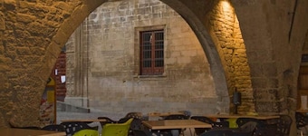 Hostal las Coronas