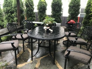 Outdoor dining - East Side , Walk to Brown , RISD, Downtown  (Providence)