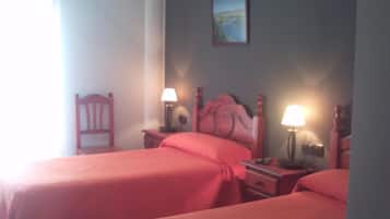 Decoració individual, mobiliari individual i cortines opaques