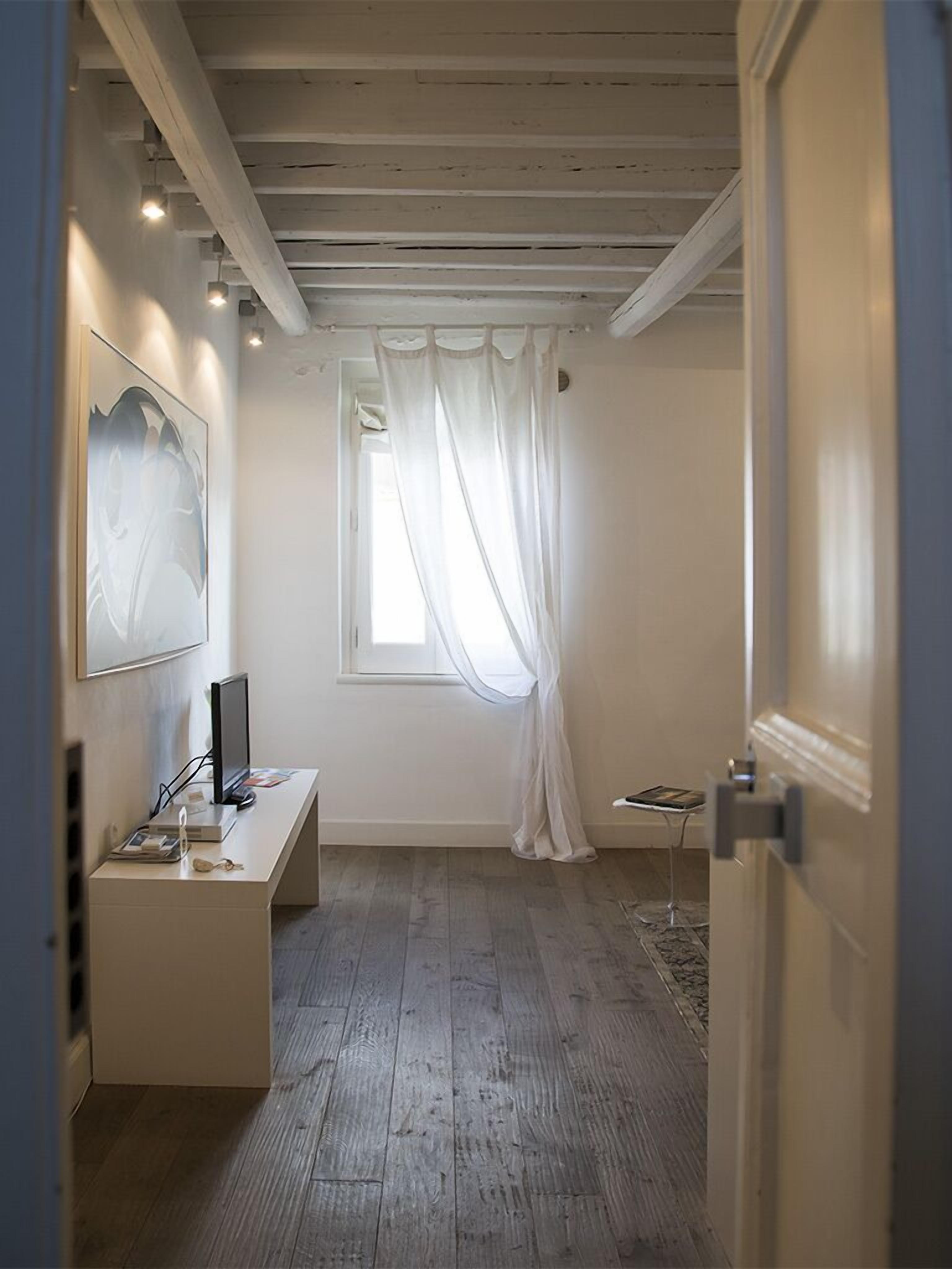 Apartment, 1 Bedroom | Living area | Flat-screen TV