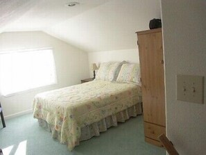 3 habitaciones, camas con efecto memoria y escritorio 