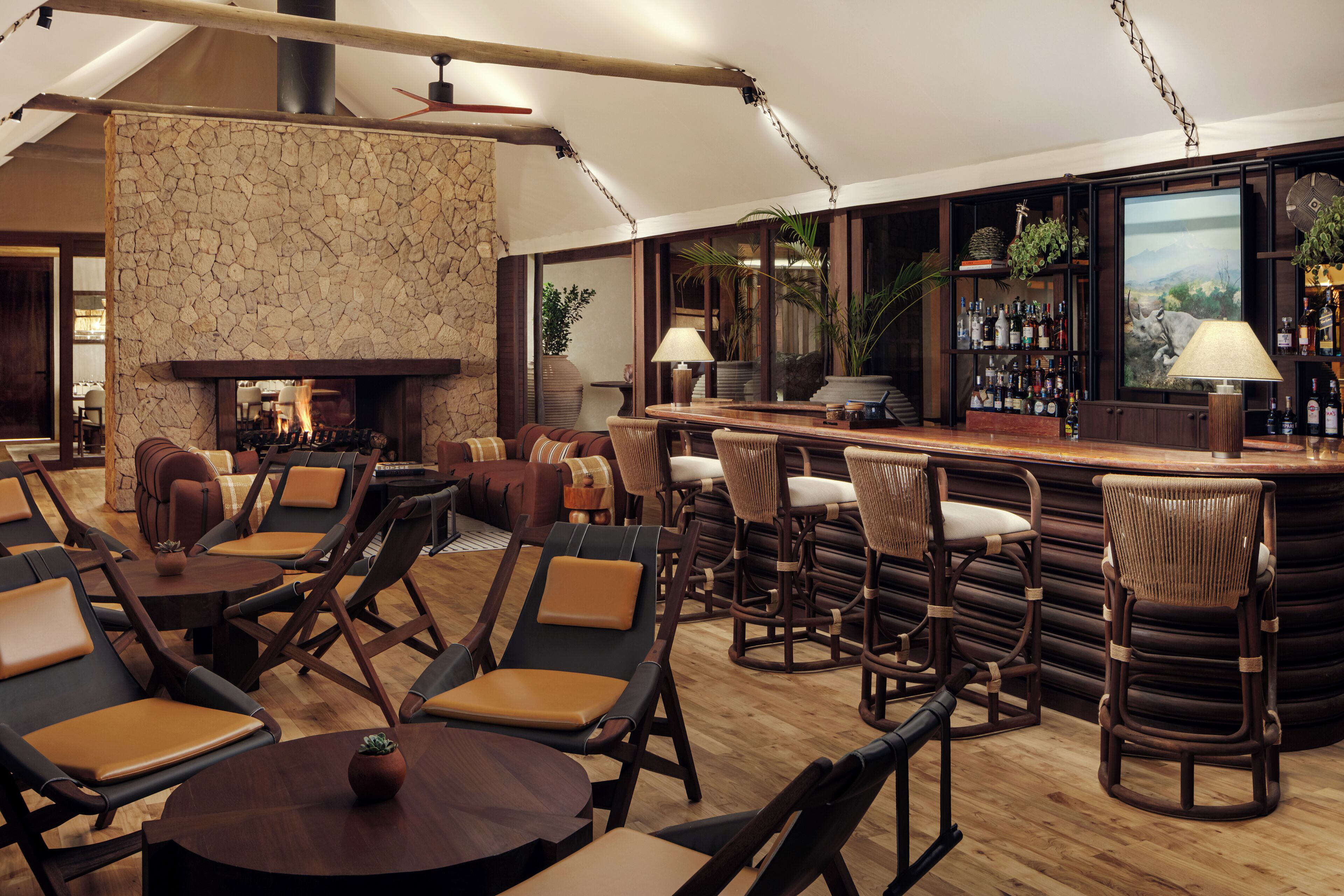 Alfresco dining, open daily