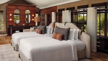 Suite, 2 Queen Beds | Premium bedding, free minibar, in-room safe, desk