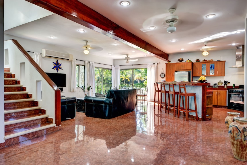Hermosa Villa Con Vista Al Mar, Excelente Precio, Jacuzzi En La Azotea, Pasos A La Playa Y La Ciudad. - Playa del Carmen