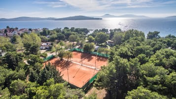Tennis court