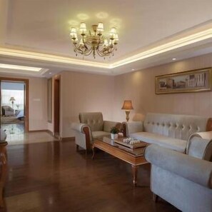 Rollaway beds - Vienna International Hotel (Shanwei)
