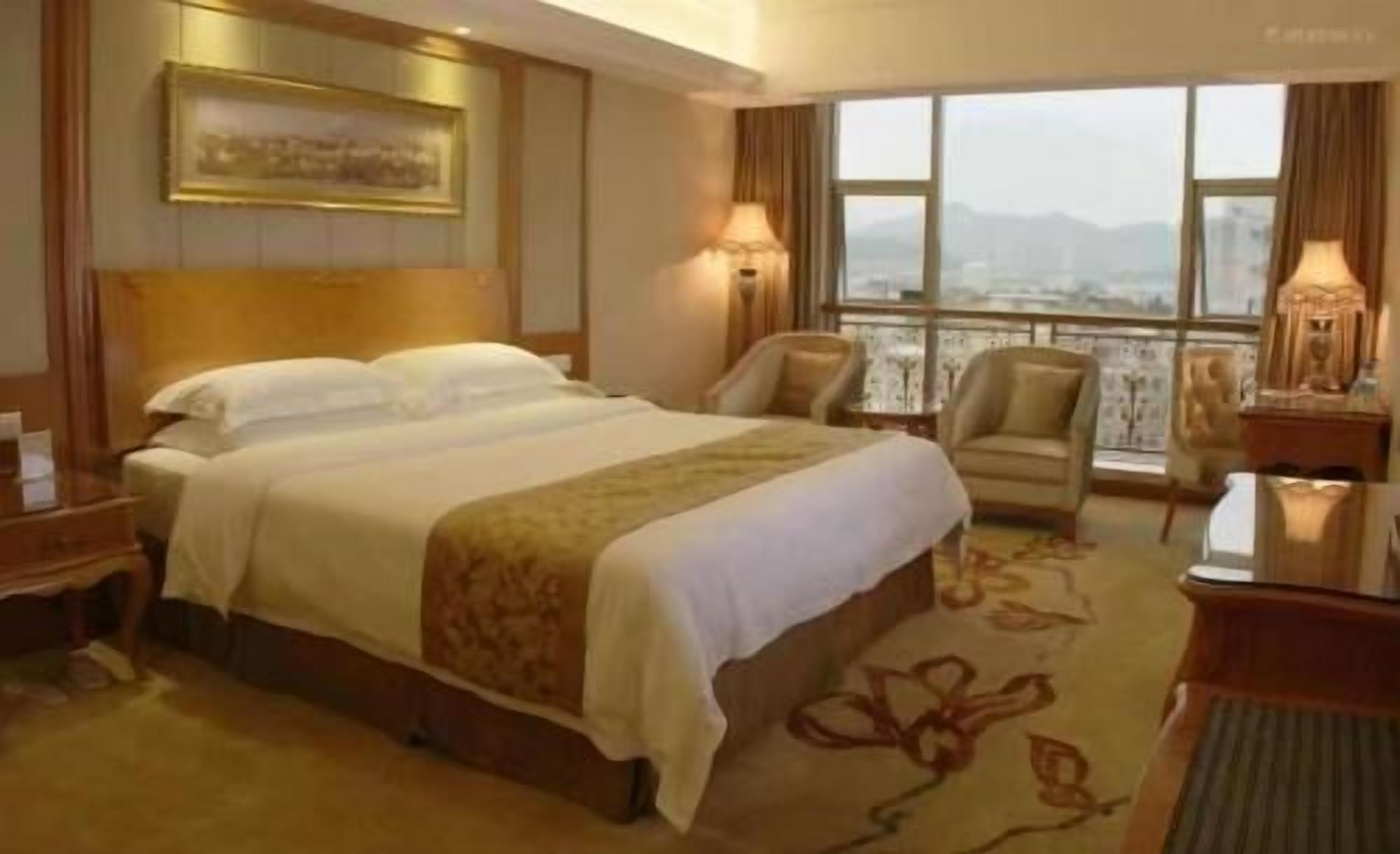 Rollaway beds