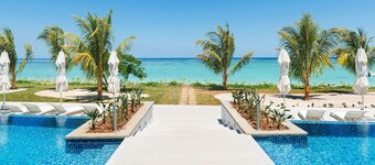 Villasun Seafront Apartment at Cap Ouest