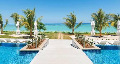 Villasun Seafront Apartment at Cap Ouest