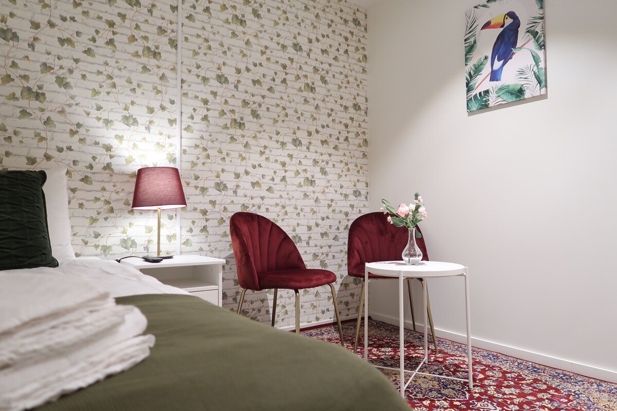 Chambre Simple Deluxe, pas de fenêtre (Shared Bathroom)