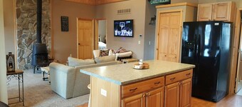 Détente Accueil Waterfront sur Elm Island Grande pêche sur le lac Tichigan / Fox River