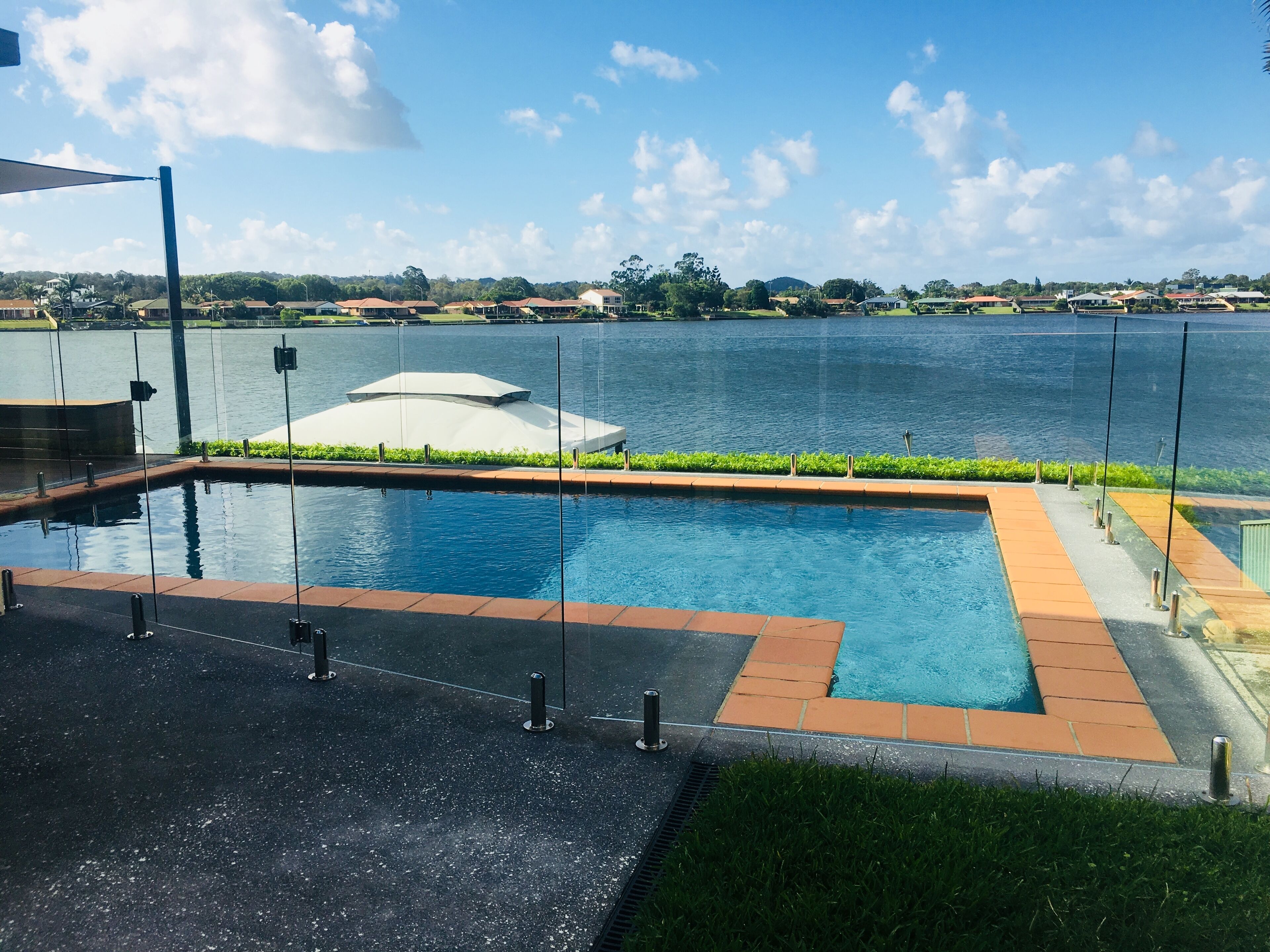 Large Waterfront Home on the Gold Coast