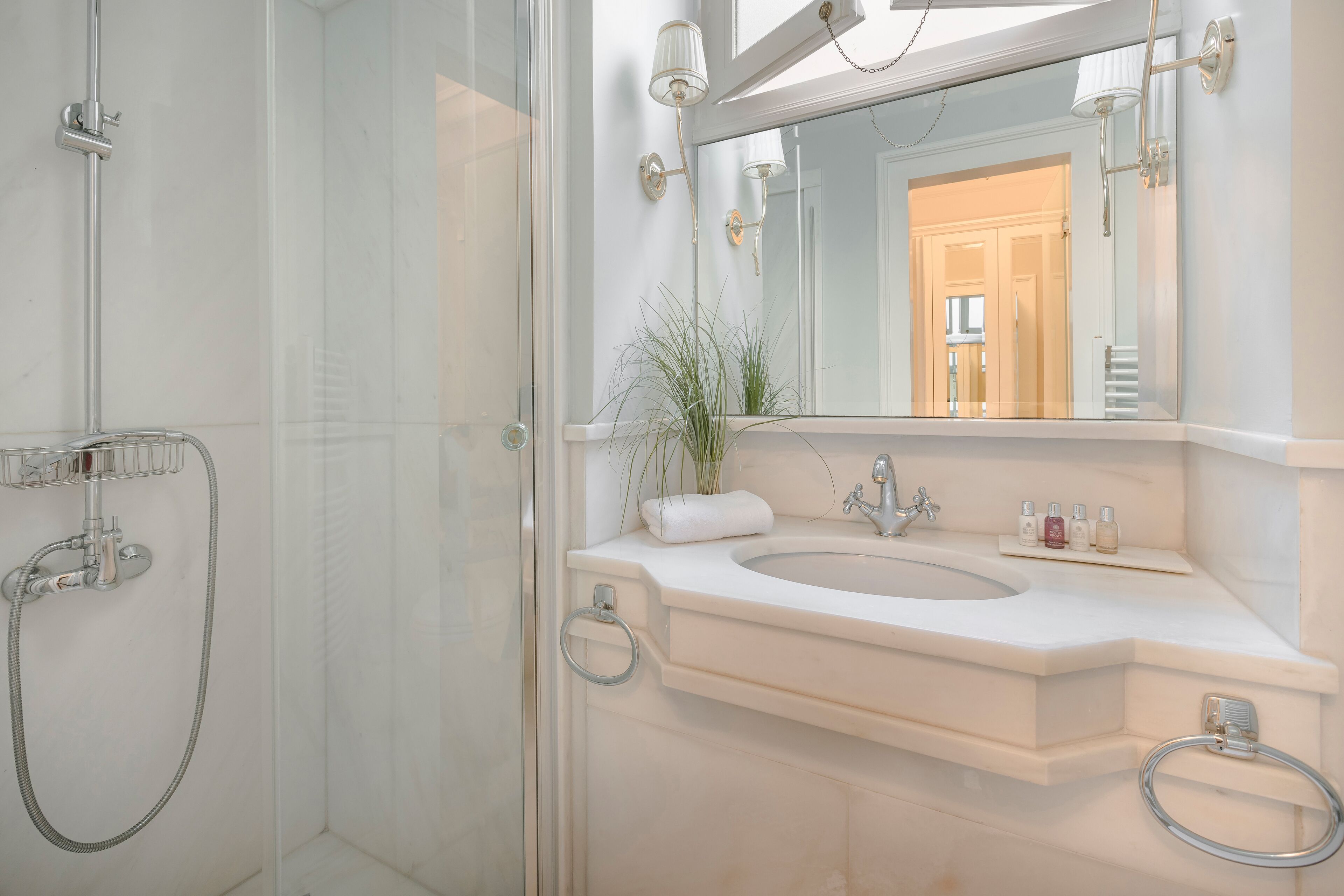 Photo - Noble Suites