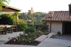Courtyard - Hotel Restaurant La Torricella (Poppi)
