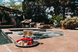 Pool - Oasis in the Desert, 2-bed, pool/hot tub, outdoor kitchen, firepit, near Fort (Sierra Vista)