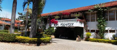 Overnatningsstedets indgangsparti