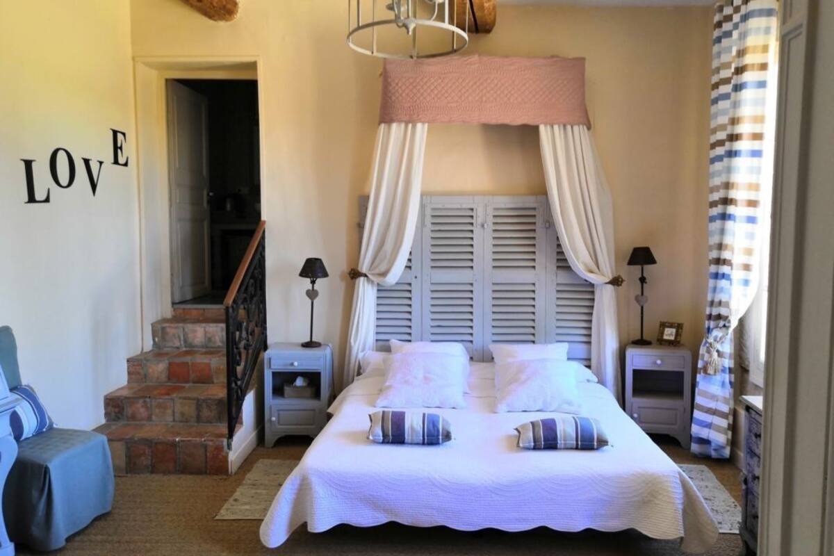 Family Triple Room, Ensuite, Garden View (Chambre Love) | Select Comfort beds, blackout curtains, iron/ironing board (on request)