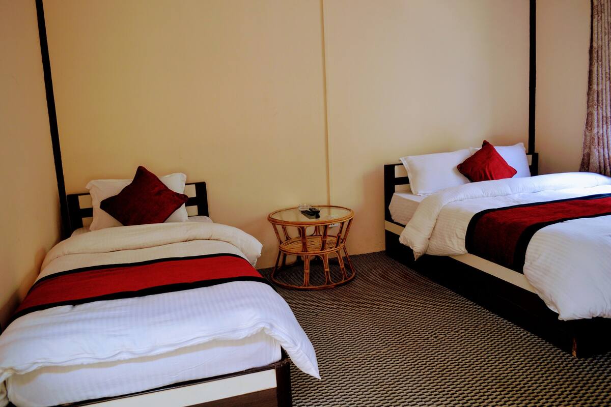 Deluxe Double Room Single Use, Smoking, Valley View | Desk, free WiFi