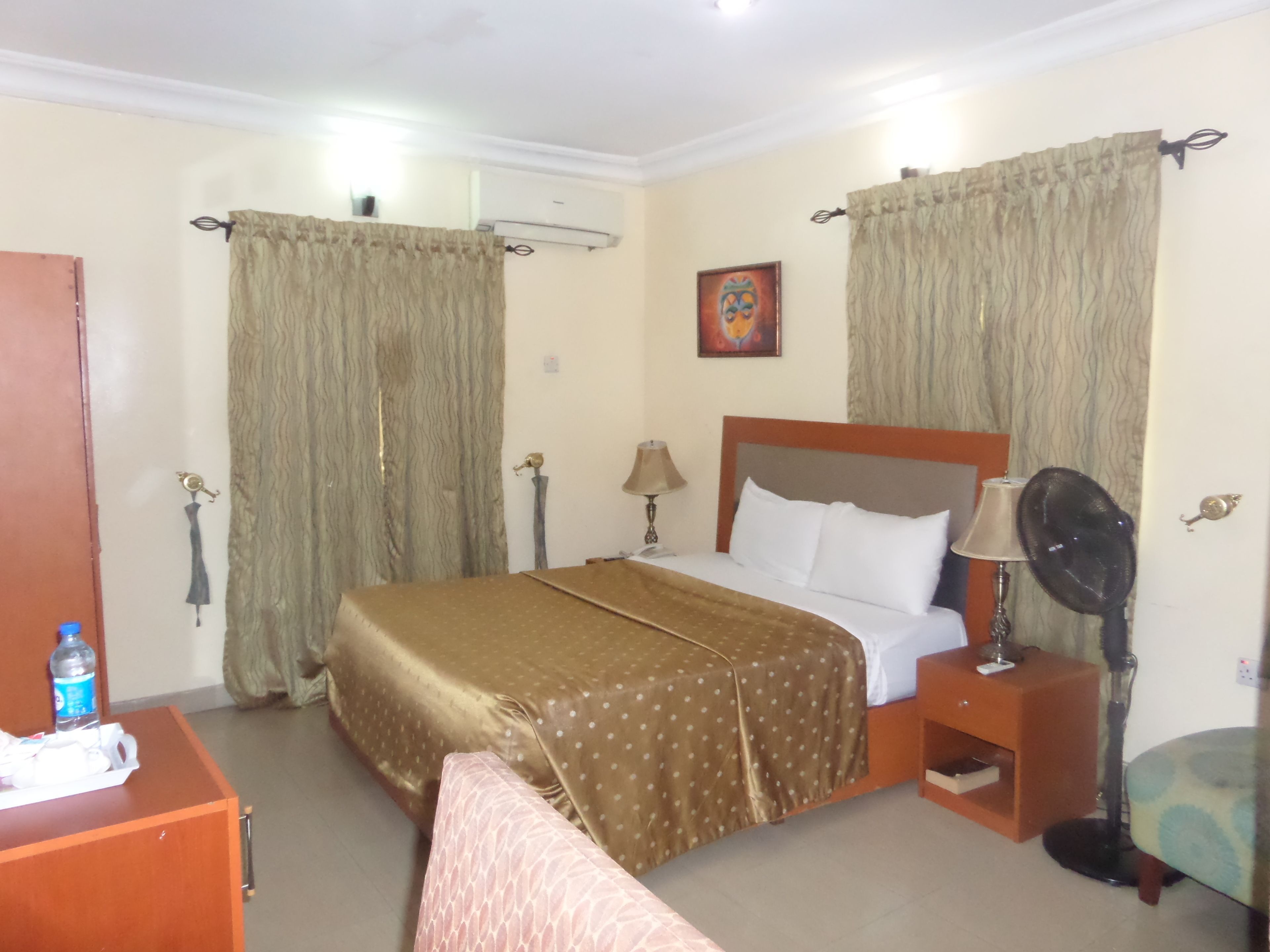 Premium bedding, desk, laptop workspace, Internet