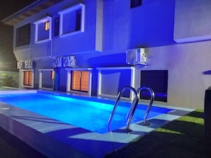 Piscine extérieure