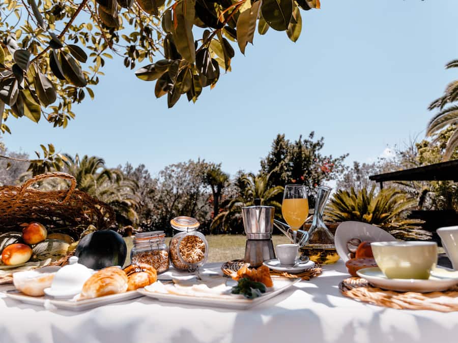 Frokostbuffé hver dag (mot et tillegg)