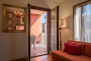 Departamento, 1 habitación | Área de sala de estar | Televisión