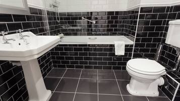 Deluxe Double Room, Ensuite | Bathroom