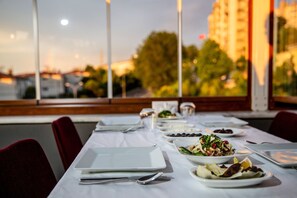 Free daily buffet breakfast - The North Hotel (Trabzon)