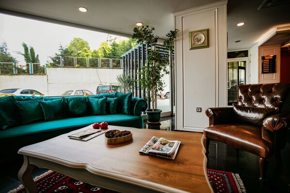 Interior entrance - The North Hotel (Trabzon)