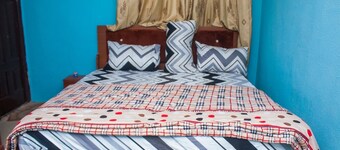 Janny Paul Hotel & Suites