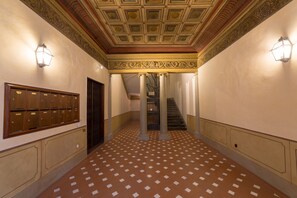 Interior - Ognissanti Apartment (Florence)