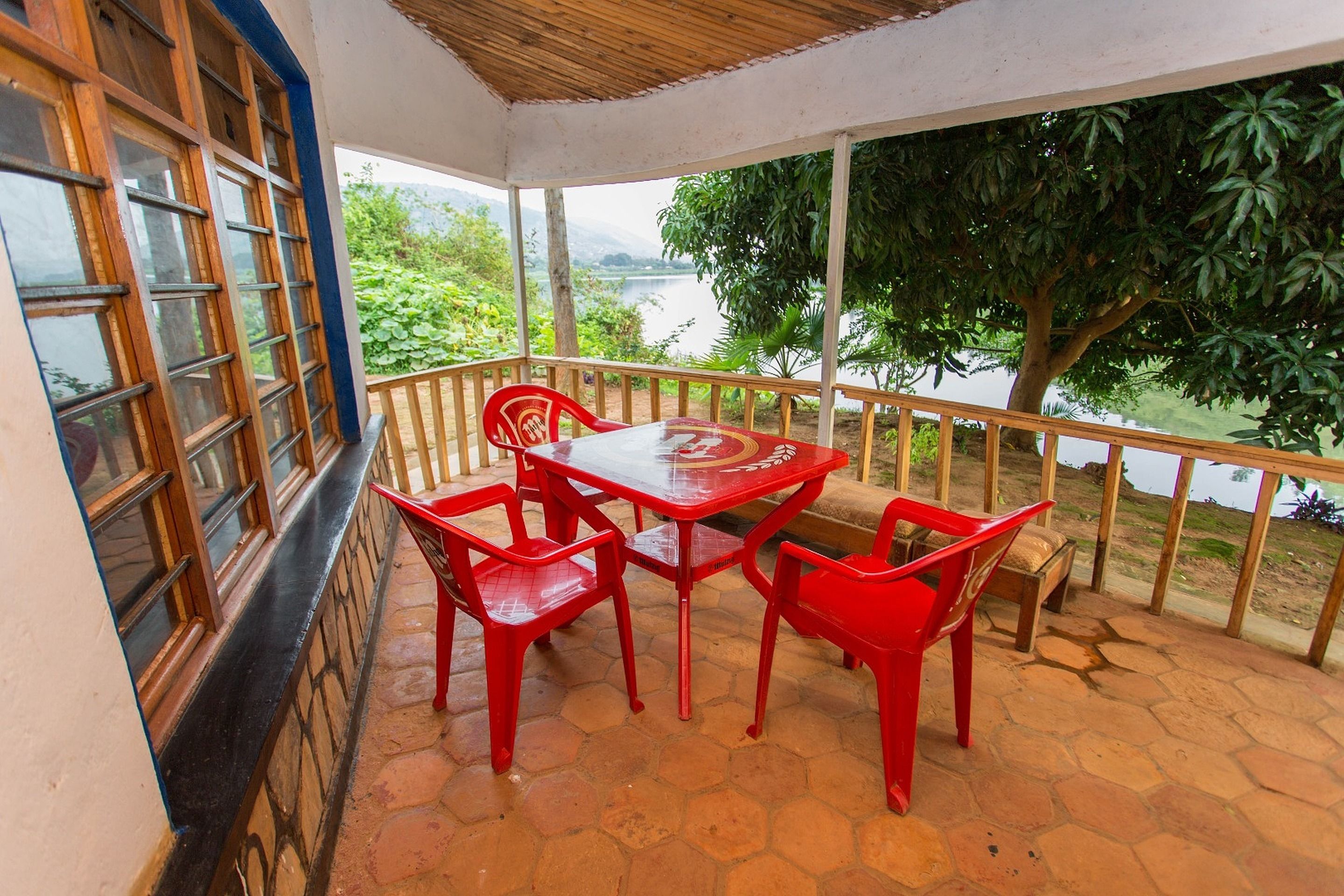 Free daily local cuisine breakfast 