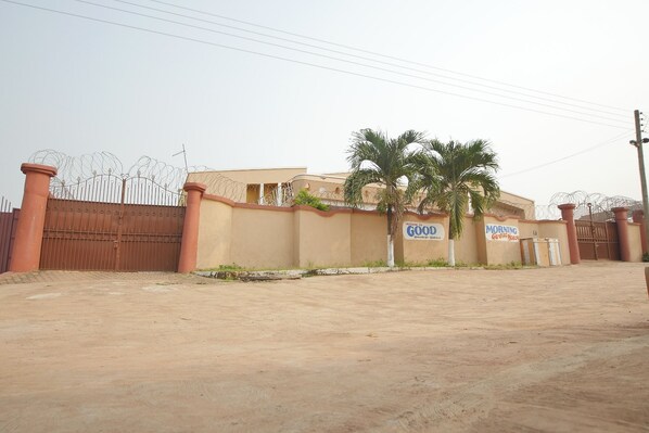 Bagian depan properti