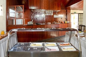 Desayuno buffet incluido todos los días 