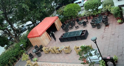 Jasmine Inn
