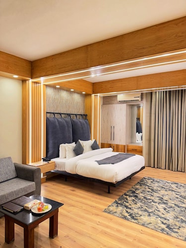 Grand Islamabad Hotel