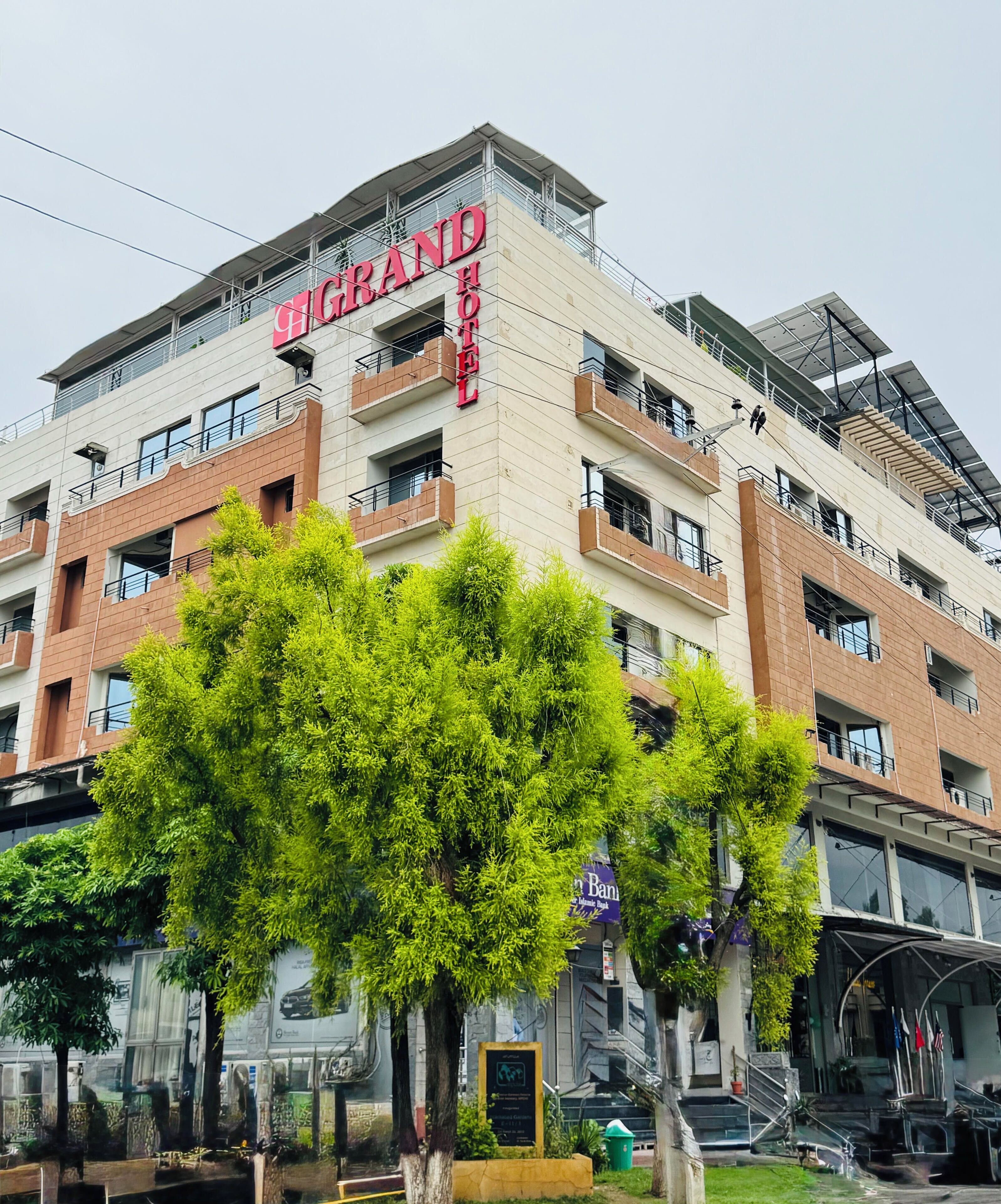 Mặt tiền nơi lưu trú