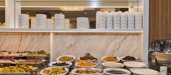 Golden Royal Hotel & Spa