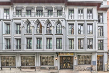 Golden Royal Hotel & Spa