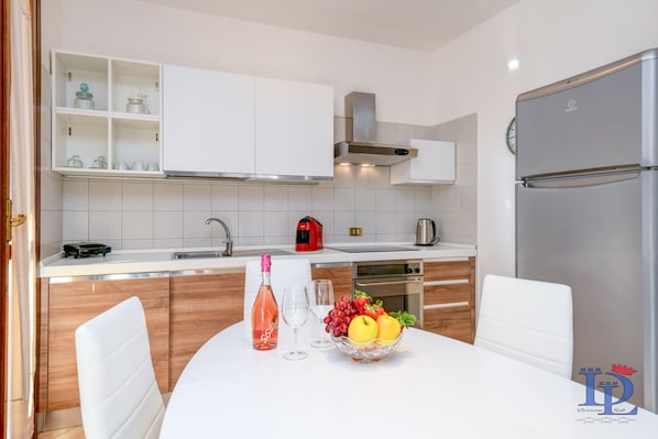 Apartment, 2 Bedrooms | Living room