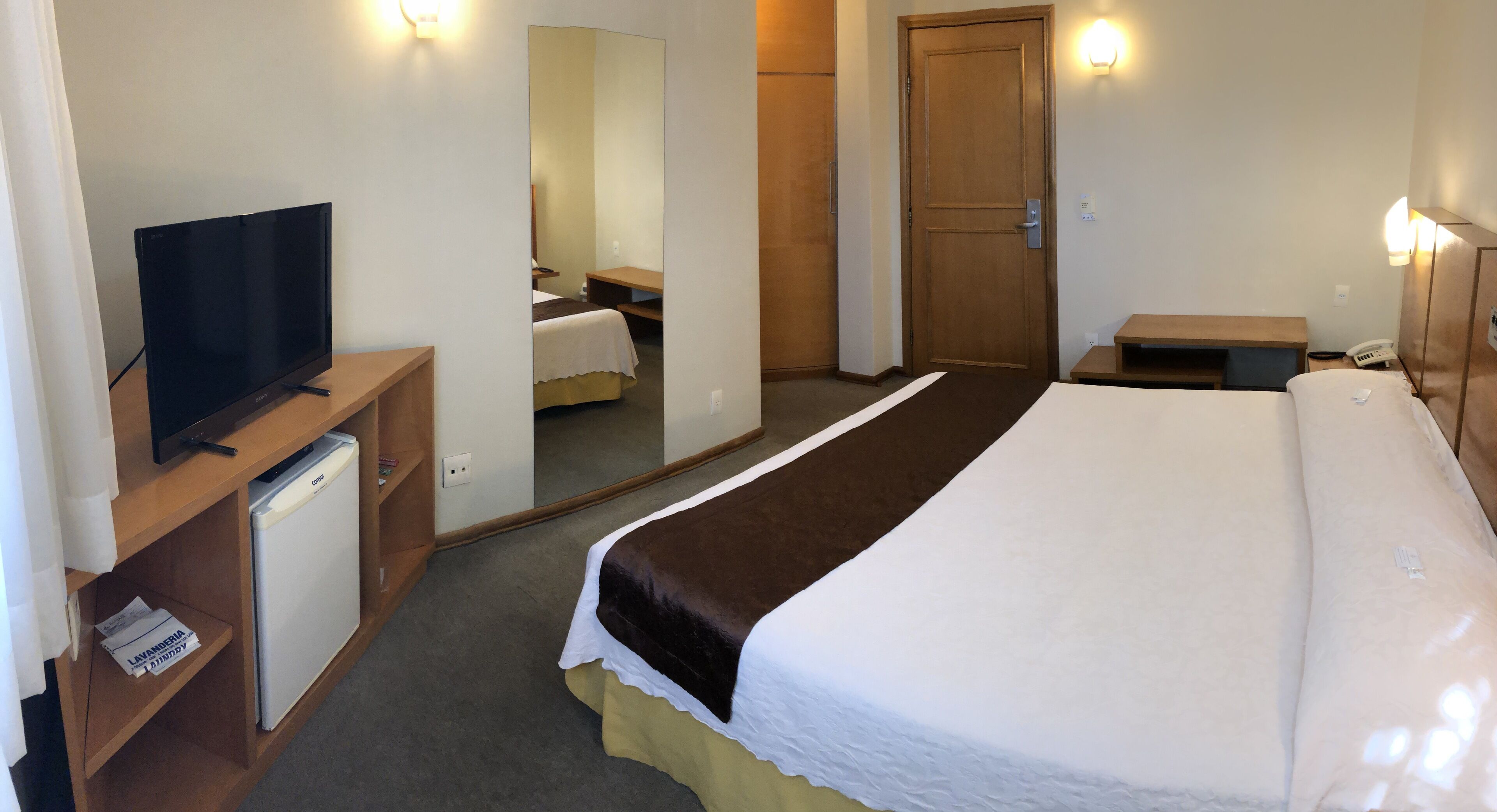 executive double room | 1 bedroom, pillow-top beds, minibar, in-room safe
