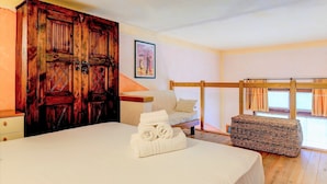 Apartment, 1 Bedroom | Extra beds - Desenzanoloft – Lo Chalet di Marilù (Desenzano del Garda)
