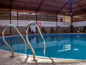 Indoor pool, outdoor pool - Hotel & Spa Las Taguas (Arica)