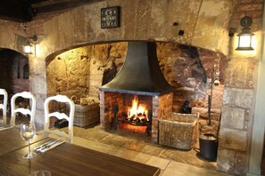 Interior - Weston Hall (Stafford)