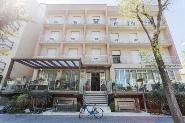 Front of property - Hotel Boston (Cattolica)