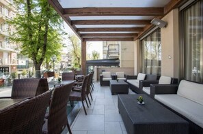 ลานระเบียง/นอกชาน