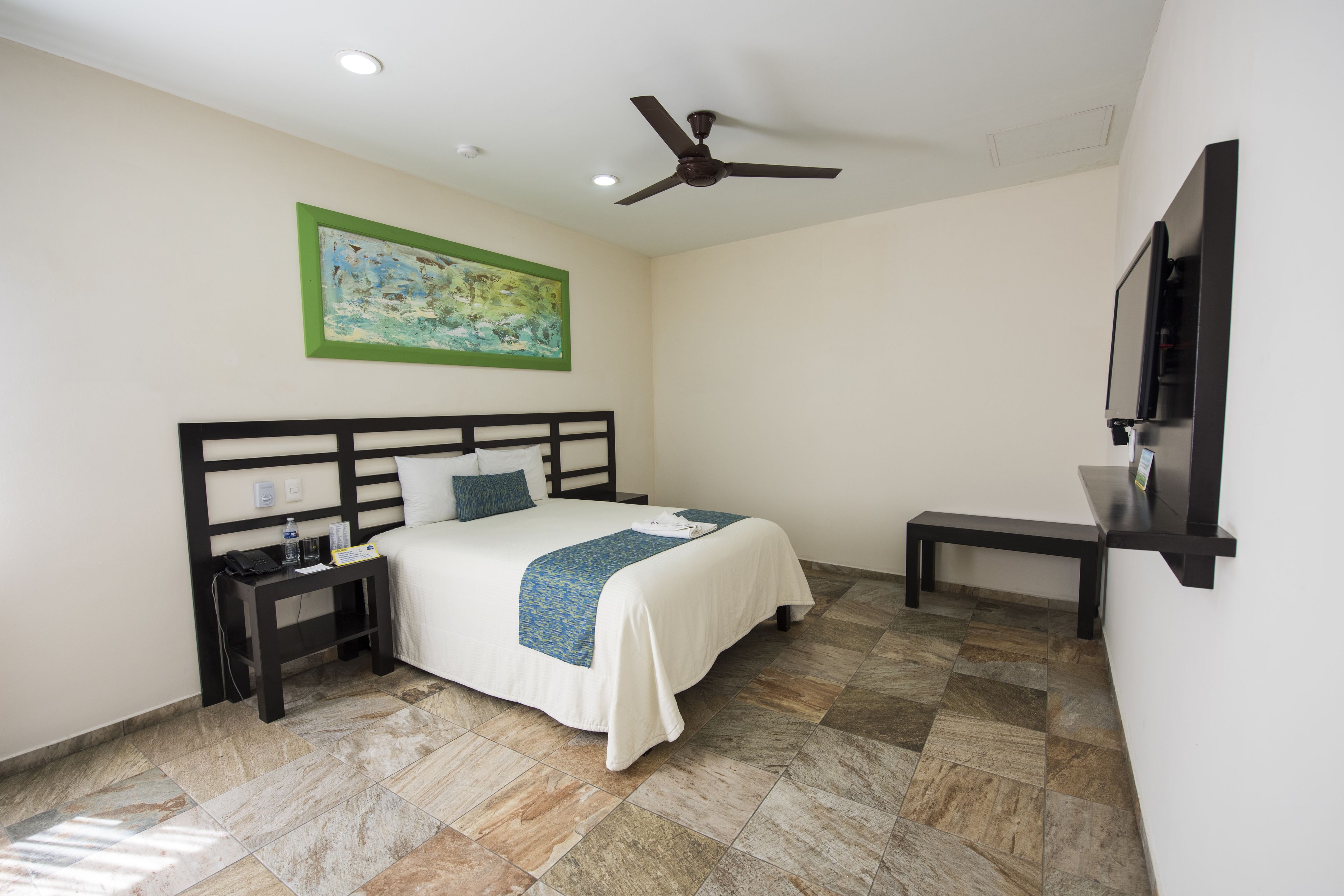 executive room | premium bedding, minibar, in-room safe, desk