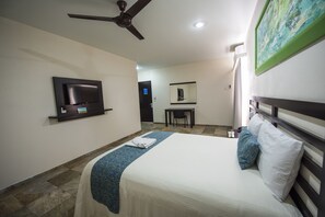 エグゼクティブ ルーム | 高級寝具、ミニバー、セーフティボックス (室内)、デスク